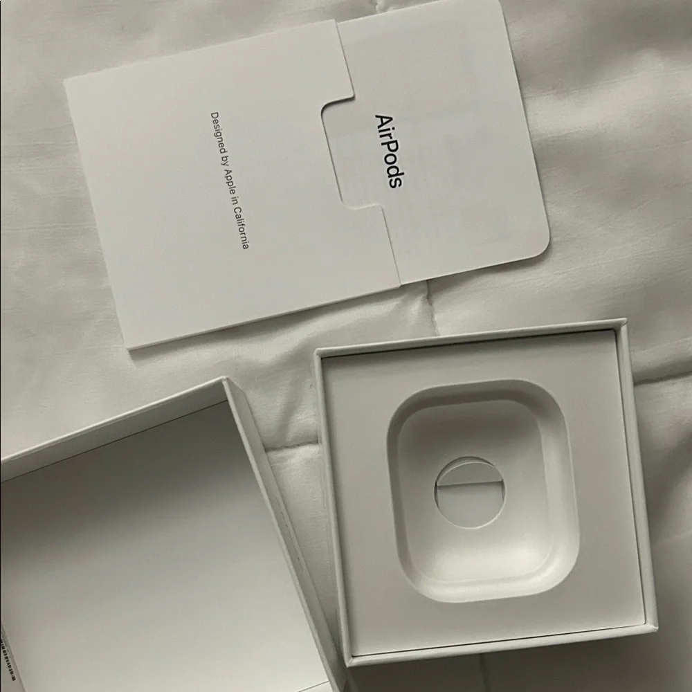 Apple AirPods Box